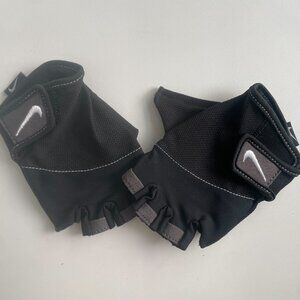 Nike Womens Fitness Gloves - XS